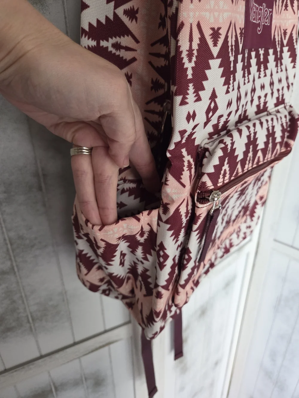 Nwt Wrangler Maroon & Cream Aztec Pattern Backpack